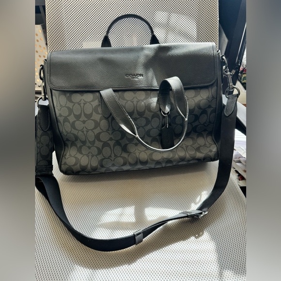 Coach New York Signature Print Sullivan Brief Bag - Picture 2 of 11